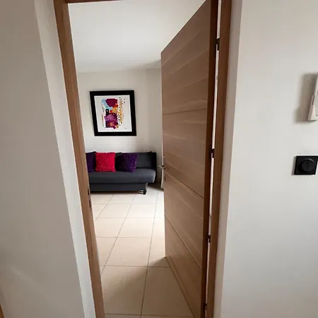 شقة - Avec Double A La Campagne, La Bella Lias